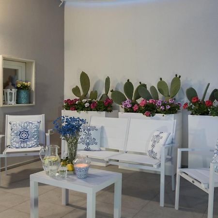 ガリポリ Palazzo Perla Bed & Breakfast エクステリア 写真