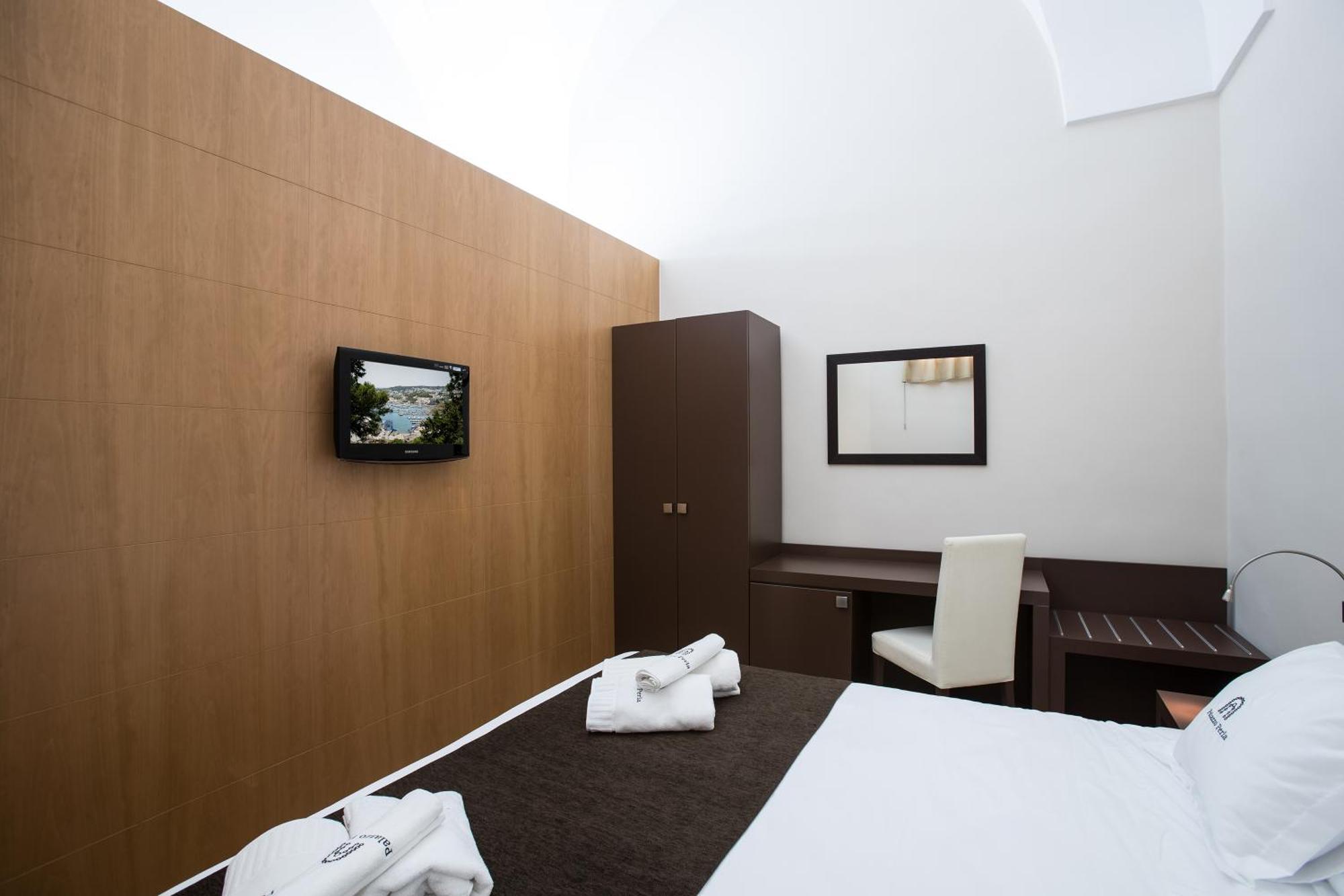 ガリポリ Palazzo Perla Bed & Breakfast エクステリア 写真