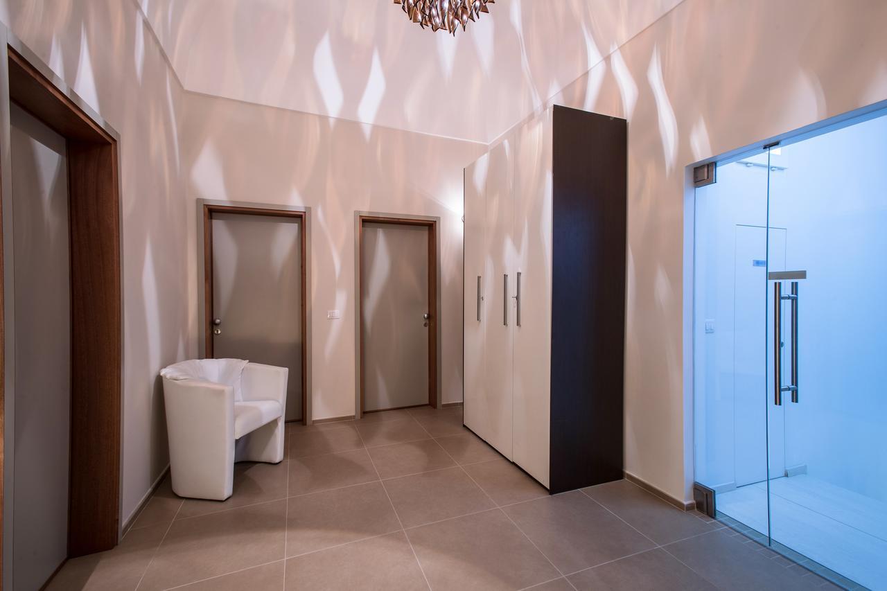 ガリポリ Palazzo Perla Bed & Breakfast エクステリア 写真