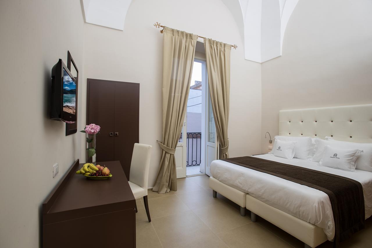 ガリポリ Palazzo Perla Bed & Breakfast エクステリア 写真